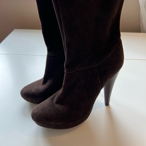 [SOLD] Brown Suede Over-the-Knee Boots - Picture 2 of 6
